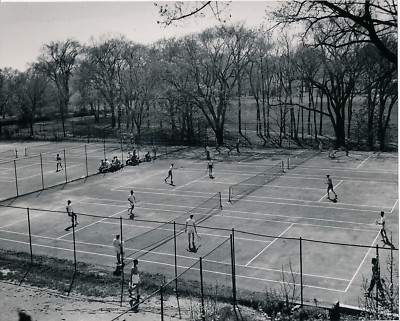 NEW YORK ca. 1950 - Rensselaer Polytechnic Institute Tennis Courts USA - GF 692