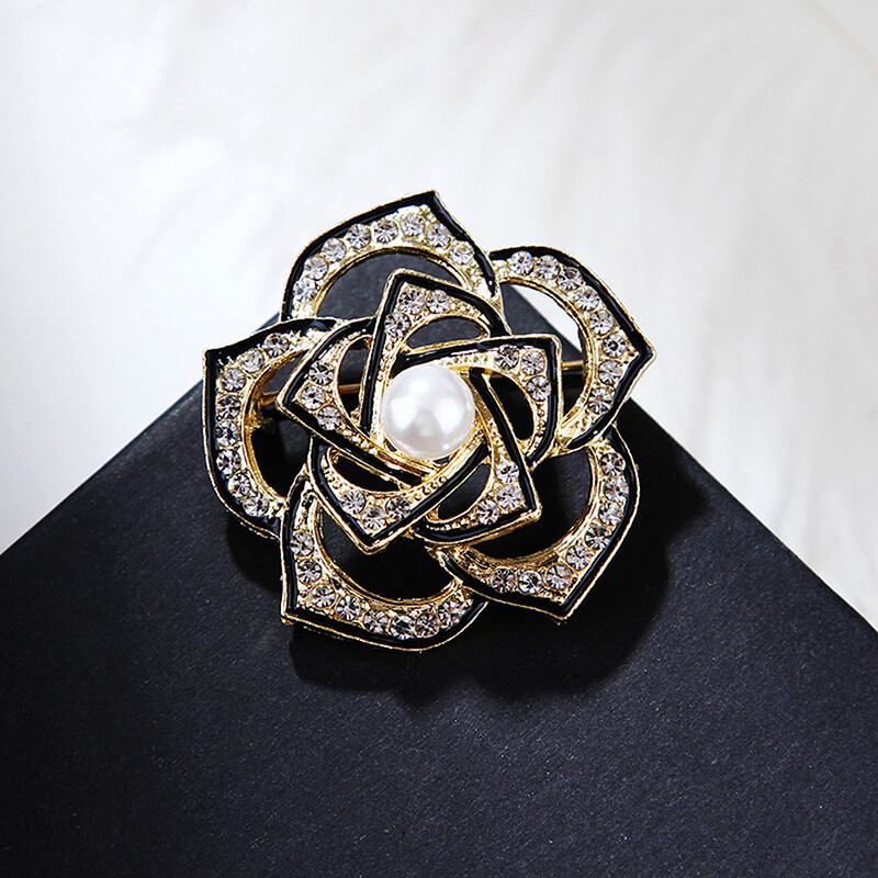 Fashion Pearl Camellia Brooches For Women Clothing Coat Jewelry
