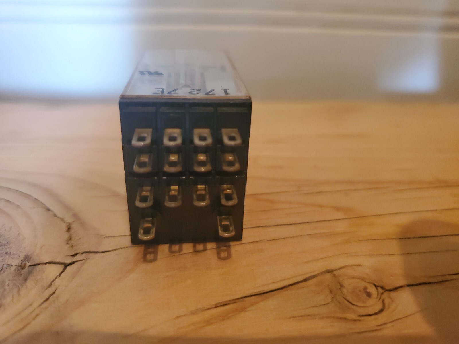 Lot of (2) Omron Power Relay Plug In 24VDC Coil G2A-432A 4 Pole 3A ...