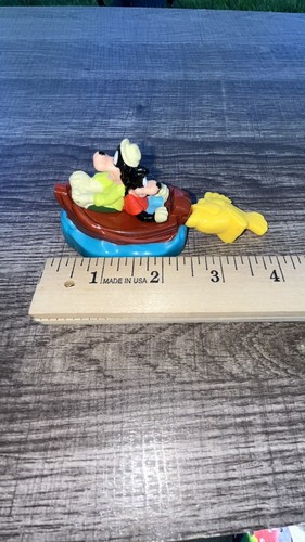 Goofy & Max's Adventure Disney Movie Toy Burger King 1995 Rolling Boat Vintage - Picture 10 of 10
