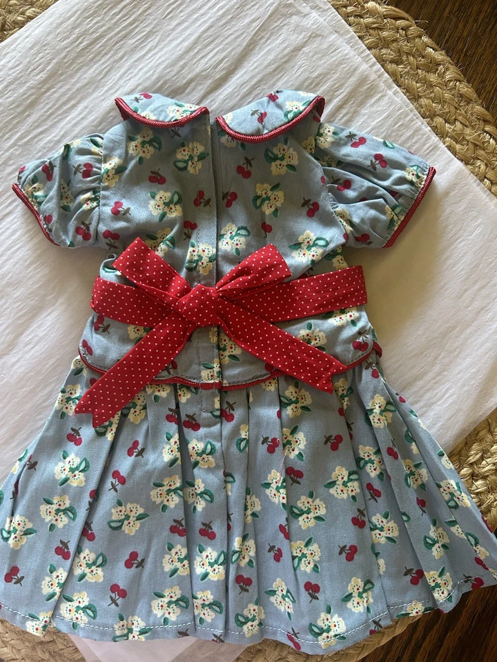 Vestido American Girl Emily Bennett Meet azul rojo cereza para muñecas de 18" vestido solamente Foto 3 de 4