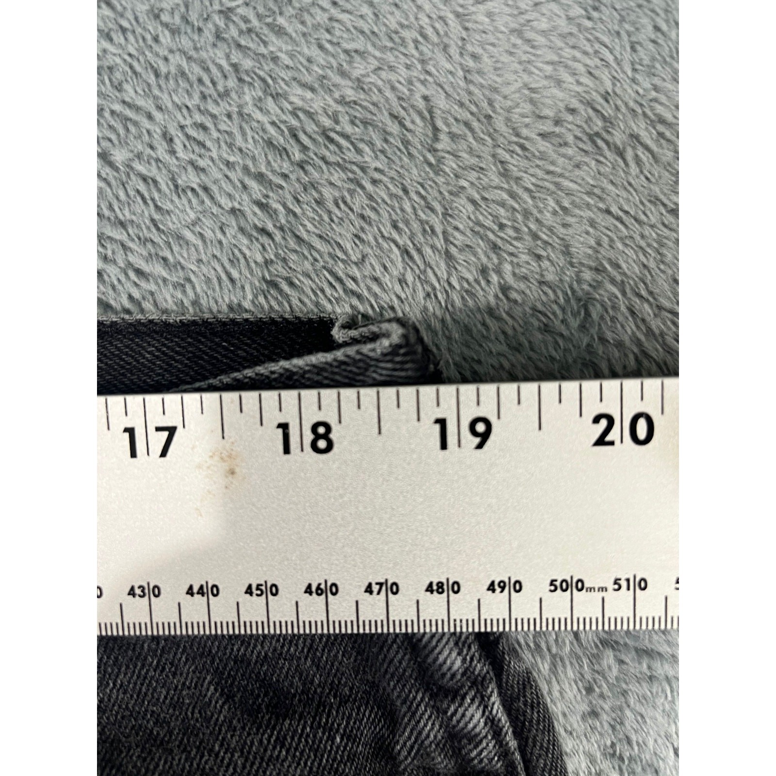 men's Wrangler authentic size 38 length 27 black jeans excellent condition 