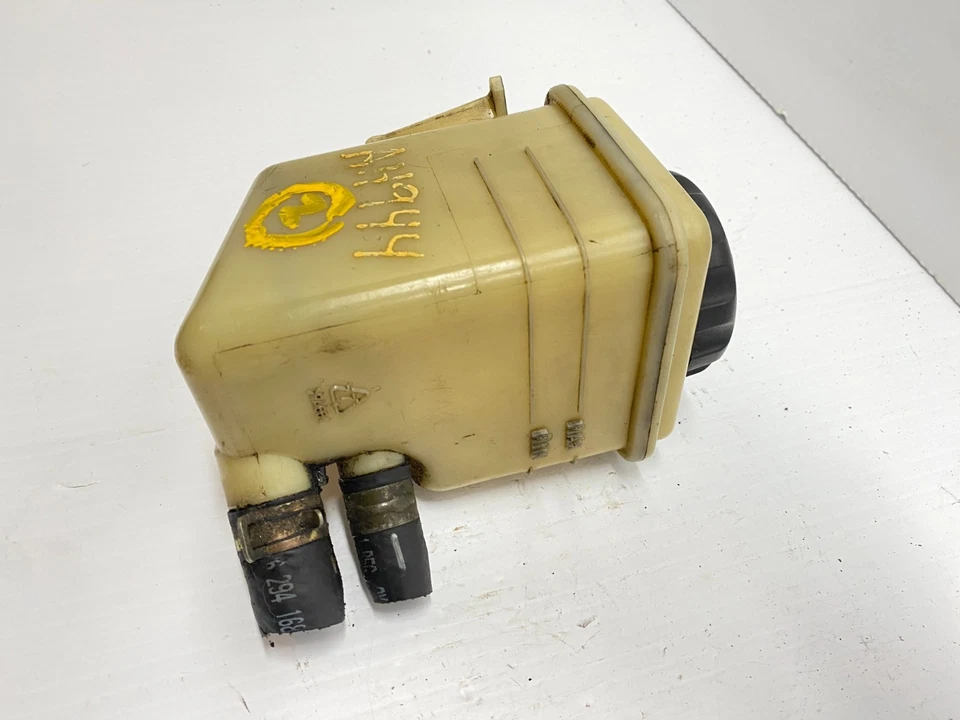 SUZUKI VERONA 2004-2006 DIRECCIÓN ASISTIDA DEPÓSITO BOTELLA OEM Foto 4 de 4