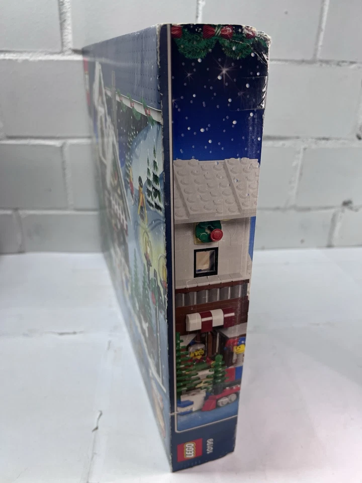 LEGO Creator Winter Toy Shop 10199 New Sealed Christmas Xmas Tree Holiday Snow!! - Image 3 of 4