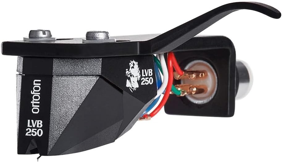 Предварительно смонтированный звукосниматель Ortofon 2M Black LVB установленный на черной головке SH-4 196890₽