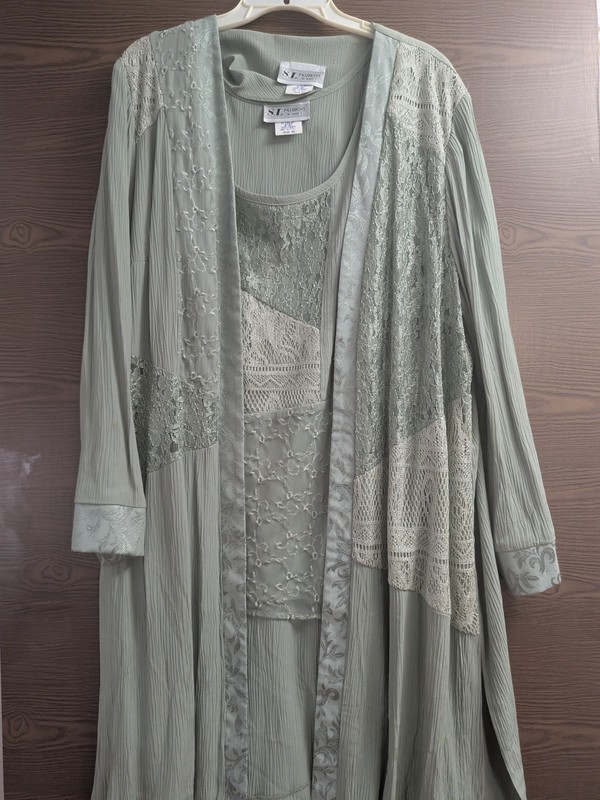 SIZE B2 S.L. FASHIONS Women's Green Pant Suit INVJL009