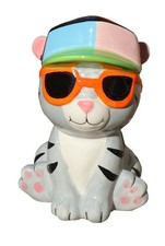 Spardose Katze mit Hut und Sonnenbrille aus Keramik Geschenk Kinder Grau Spare