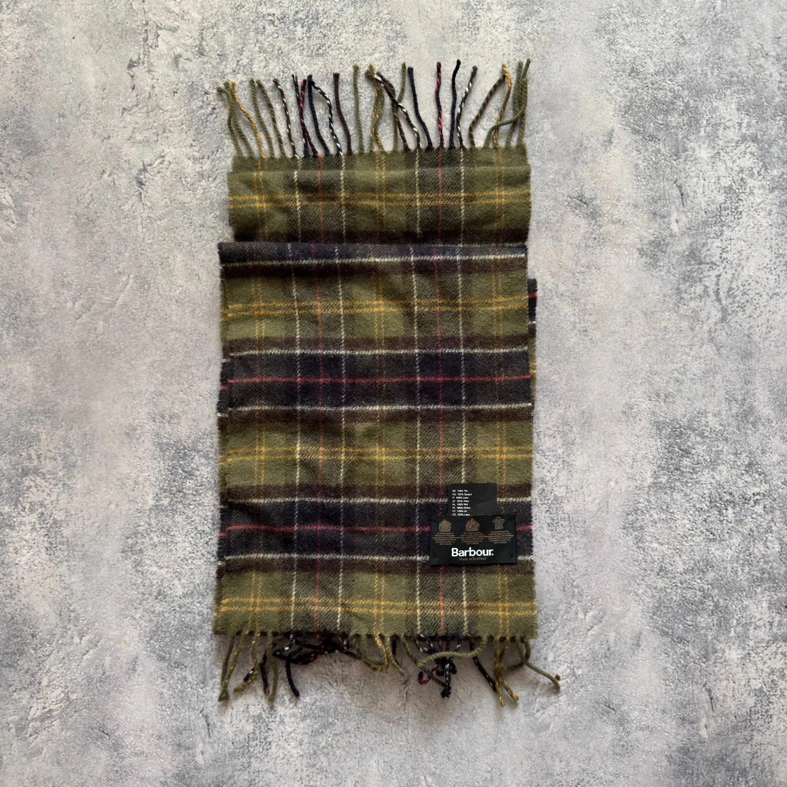 Barbour Made in Scotland Wool Scarf Classic Green Tartan Plaid Fringed Unisex