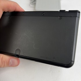 Nice! Nintendo New 3DS Black Console With Charger US Seller