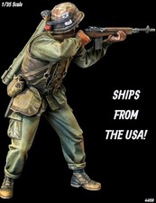 1/35 Resin Figure Vietnam War US Infantry w LAW Standing Firing Model Kit 44159