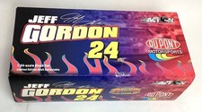NIB Action Racing NASCAR DuPont Motorsports 1/24 Scale Diecast 24 Jeff Gordon