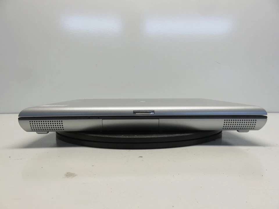 Gateway 450ROG Pentium M 1400 MHz 512 MB SIN DISCO DURO sin batería Foto 3 de 4