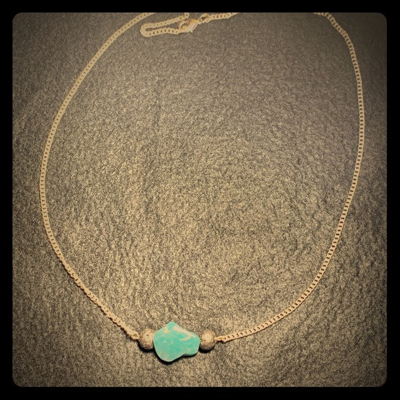 Aromatherapy essential oil diffuser necklace for relaxation and focus-image