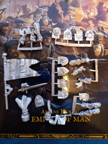Warhammer Fantasy Imperium Knights of the Blazing Sun Upgrade Pack OOP Metall