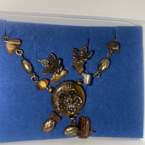 Avon Tigers Eye Medallion Necklace Earrings Gift Set Original Box 2007 Choker - Picture 5 of 5