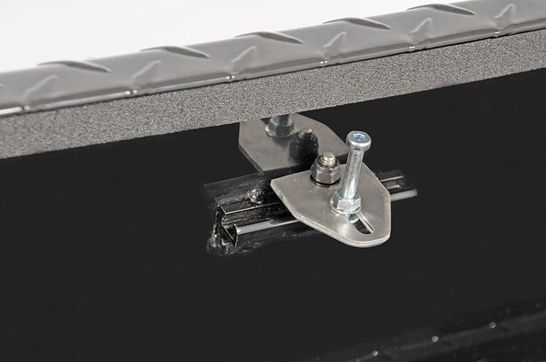 DeeZee DZ92740B Combo Transfer Tank Black Tread Chest 43 Gallon Low Profile - Изображение 4 из 4