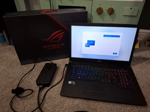 ASUS GL703GS-E5011T ROG Strix 17.3" Intel i7-8750H 16GB 256GB NVMe +1TB See Desc
