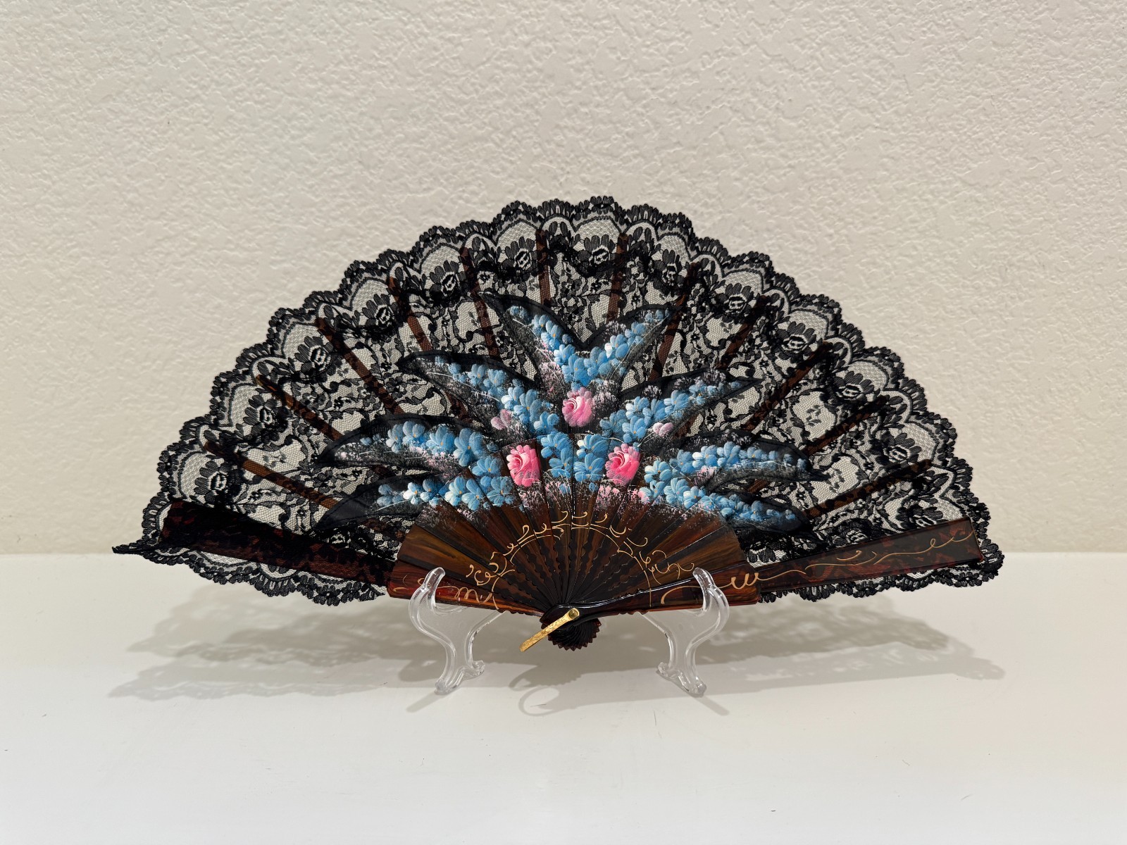 Vintage Spanish Lace Hand Fan El Corte Inglés Floral Hand Painted