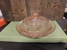 Vintage Pink Depression Glass Covered Butter/Cheese Dish – Floral Pattern 1930s