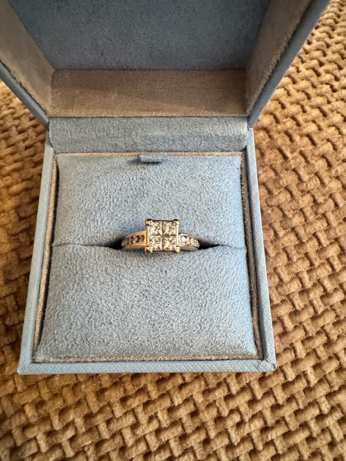 Picture 1 of 4