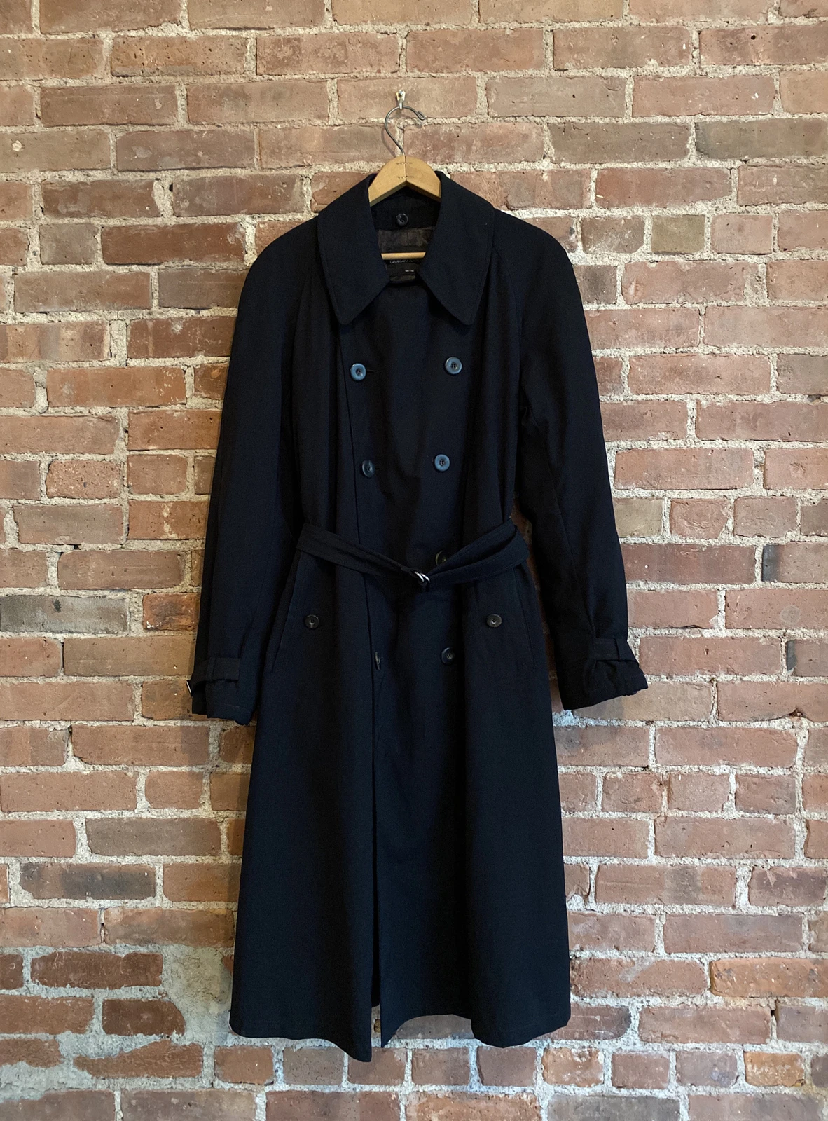 Giorgio Armani — Giorgio Armani Men’s Winter Trench, Sz 46 Italy Black Poly/Spandex