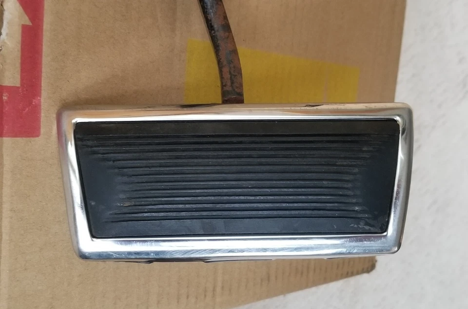 1967 to 1972 Pontiac GTO LeMans Grand Prix Automatic Transmission Brake Pedal Foto 3 de 4