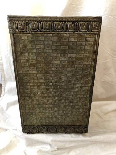 Antique Brass Repousse over Wood Kindling Box Trash Can Victorian Children Dog - Picture 6 of 11