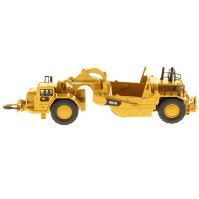 DM 1/125 Cat 657G Wheel Tractor Scraper Elite Series Diecast Model  