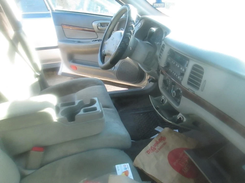 Used Washer Fluid Reservoir fits: 2005 Chevrolet Impala  Grade A - Image 3 of 4