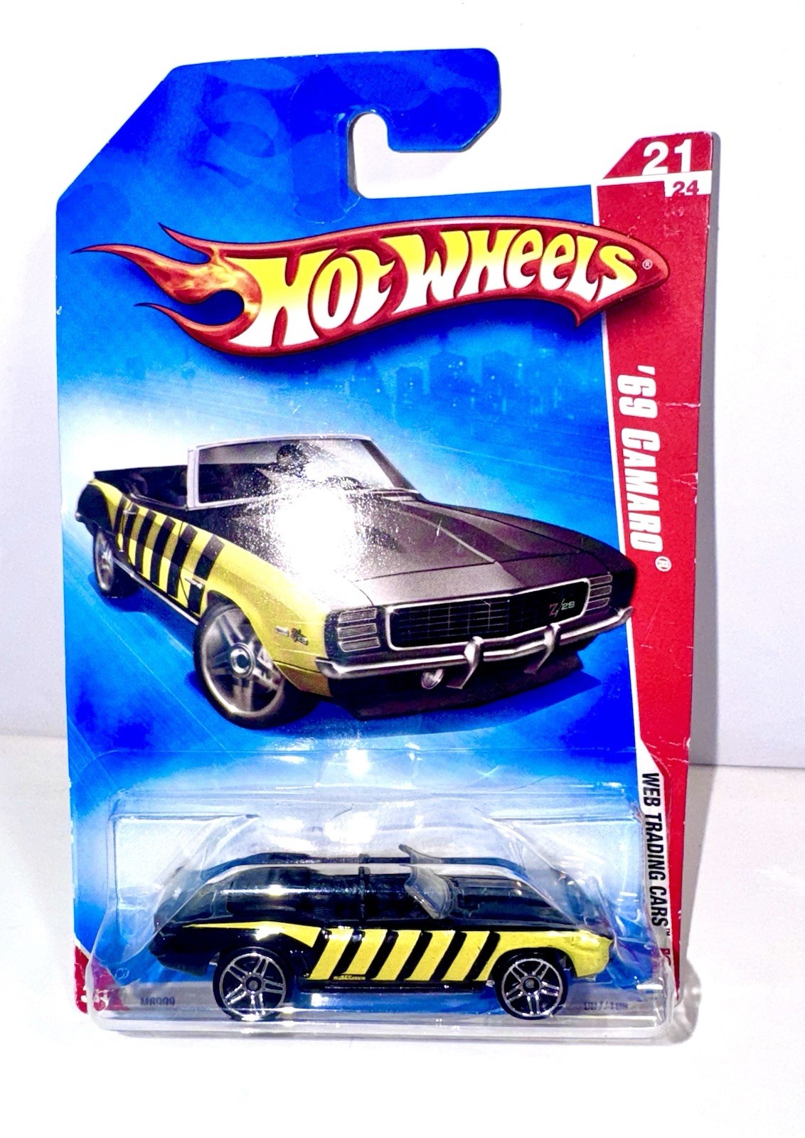Hot Wheels 2009 ’69 Camaro – Mainline Series – 1:64 – Vintage Muscle Car