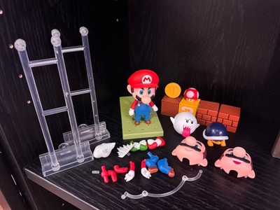 Nendoroid Mario #473 (Two damaged accessory pegs)