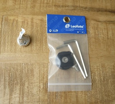 Leofoto FA-05 Cold Shoe Mount Adapter to 1/4'' Male / 1/4'' Fe (USA)