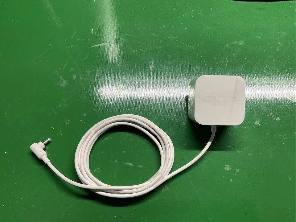 Genuine Amazon Echo and 2nd Gen Fire TV Charger Power AC Adapter PS96CW 21W 15V - Image 3 of 3