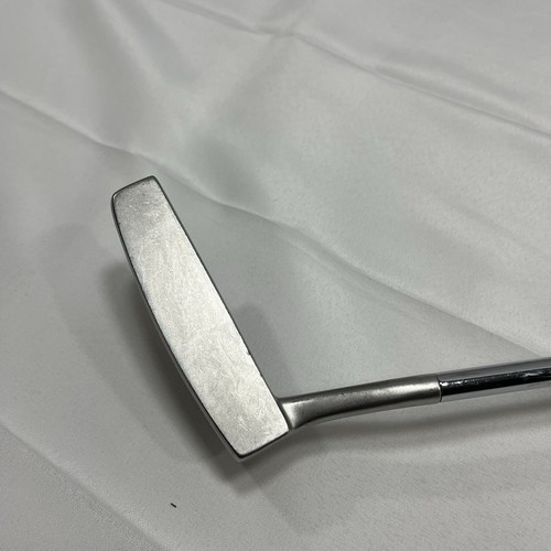 Ladies Cleveland BLOOM Heel-Shafted Putter Right Handed RH Super Stroke Grip - Picture 2 of 6