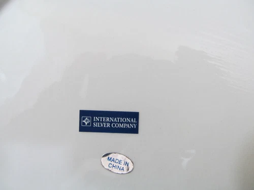 Set of 4 International Silver Co Christmas Tree Dessert Plates 8" Red Trim NIB - Picture 5 of 5