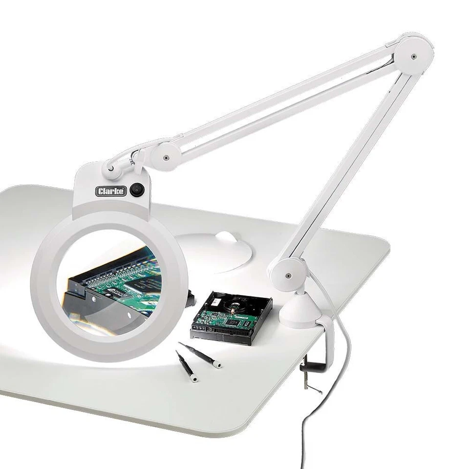CLARKE INTERNATIONAL Clarke SAM170A 700lm Swing Arm Desktop Magnifying Light (230V)