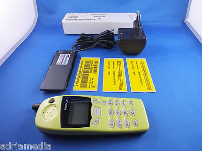 Original Nokia 5130 swap neon green mobile phone GSM 1800 Eplus O2 Medion Simyo