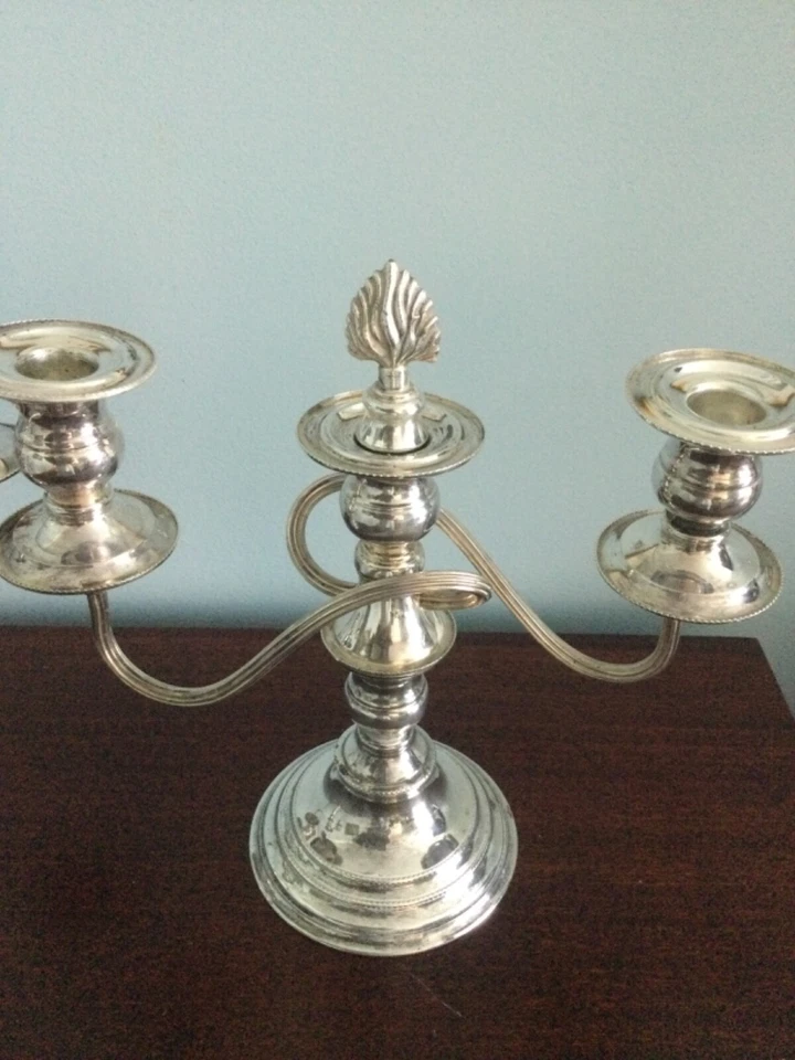 2 candelabros Sheffield vintage de plata con 3 boquillas para candelabros DsVa Foto 3 de 4