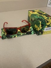 Oakley Holbrook. Crystal red . Grey lenses.