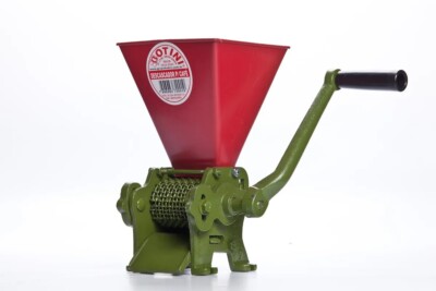 Botini Coffee Peeler - Simple Manual With Hand Crank - Professional Peeler