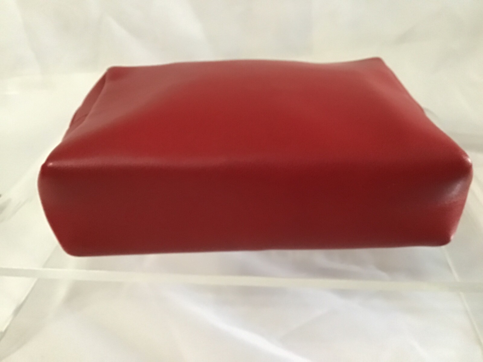 YSL Yves saint laurent beaute borsa cosmetica rossa con zip usata in ottime condizioni