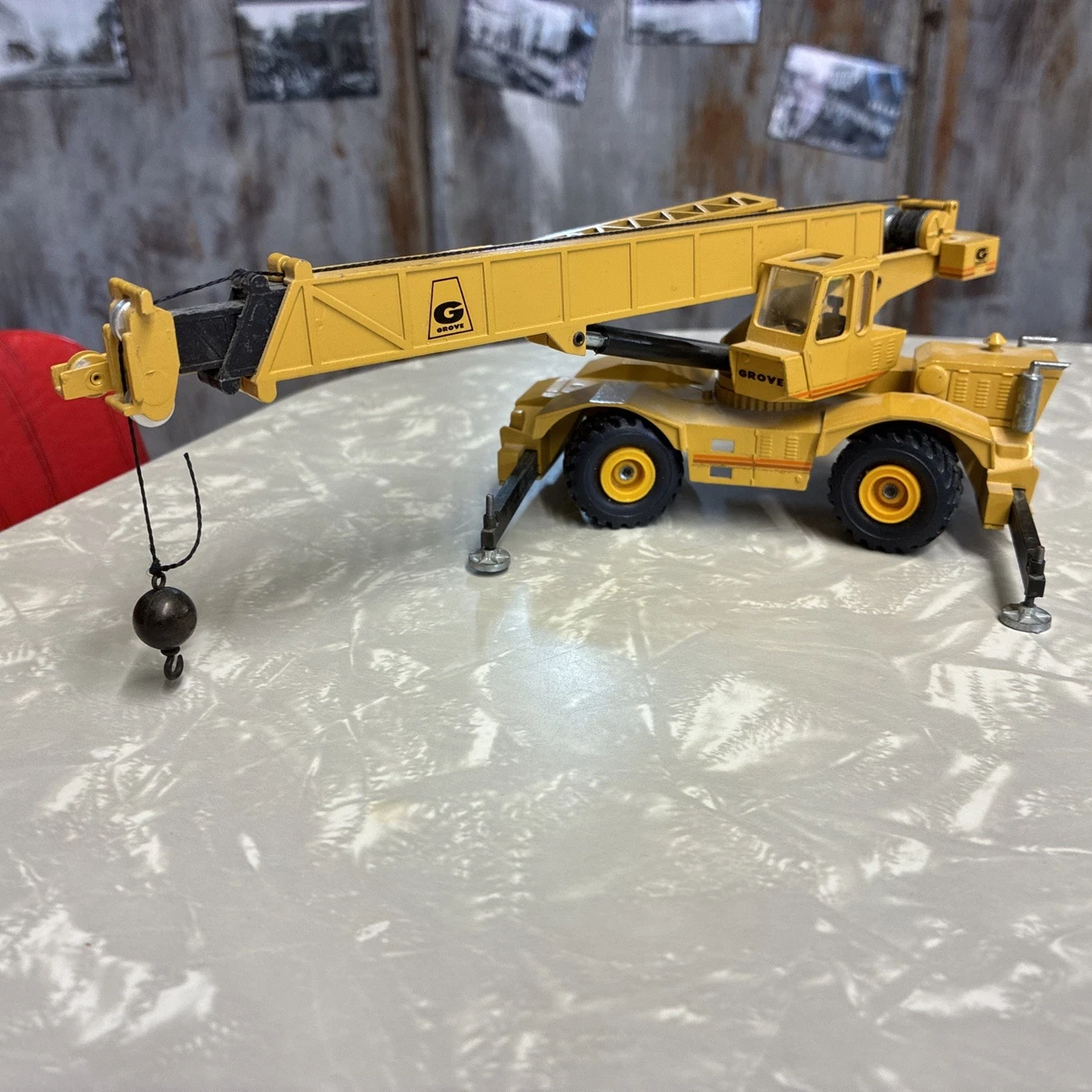 NZG Crane Vintage Manufacture Diecast Construction Equipment for