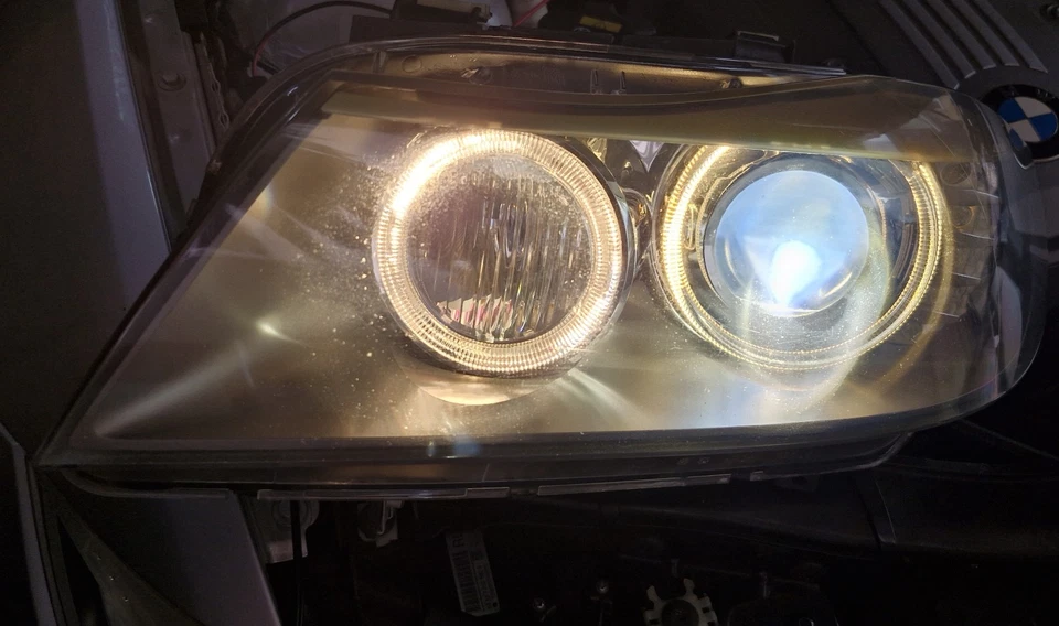 BMW E90 E91 LCI GENUINE ADAPTIVE HEADLIGHT DYNAMIC XENON LEFT / PASSENGER SIDE - image 4 of 4