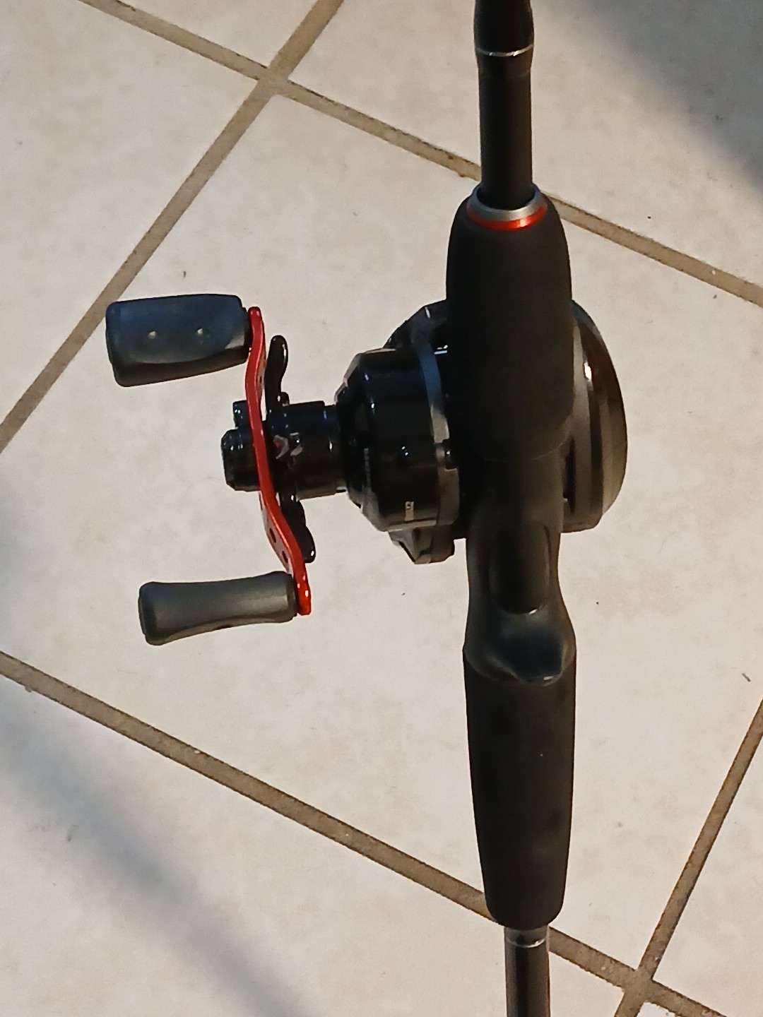 Abu Garcia BlackMax 6"6' Medium Fishing Rod w/Abu Garcia BlackMax Reel