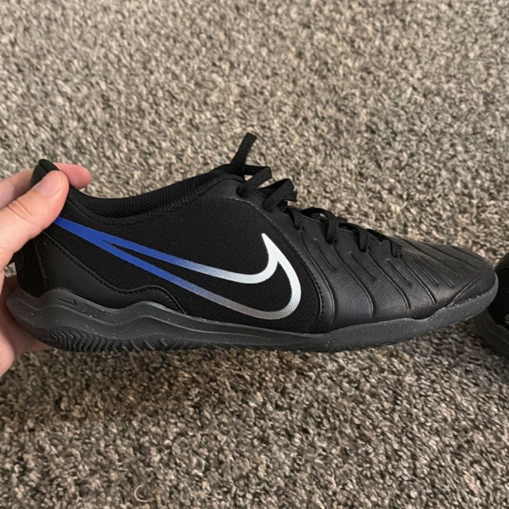 Nike Women Indoor Soccer Shoes
