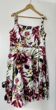 HEARTS & ROSES Tea/Rock  DRESS, white with pink/red/ green FLORAL UK22/USA24