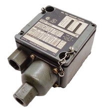 ALLEN BRADLEY 836T-T253J SER A PRESSURE CONTROL 600V 60A