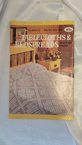7 Vintage Patons Beehive Books & 1 Coats & Clarks Book no 193 - Knit/Crochet - Picture 3 of 14