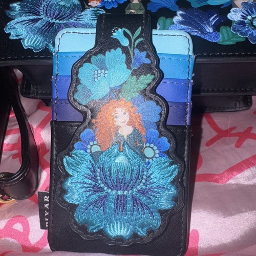 Loungefly Disney Pixar Brave Merida & Family Botanical Crossbody Bag And Wallet - Picture 4 of 21