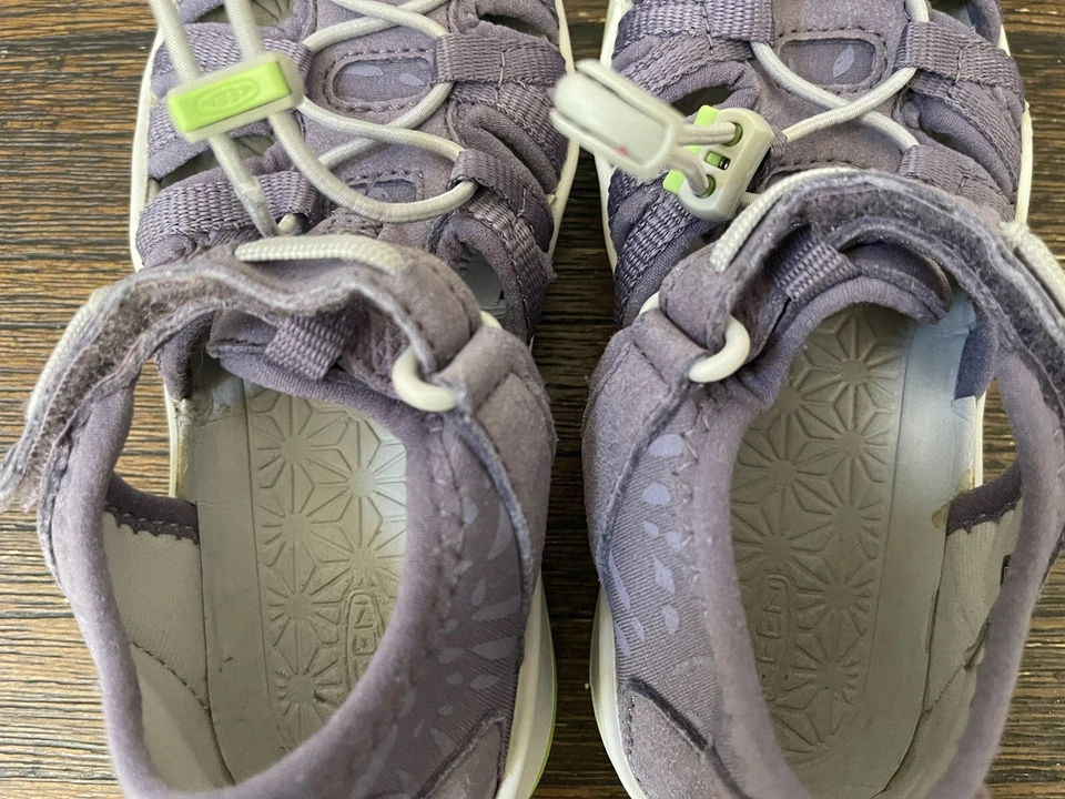 Sandalias deportivas Keen para niños pequeños talla 11 púrpura Foto 4 de 4